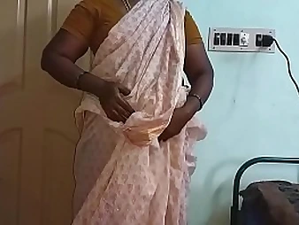 Indian Super-Steamy Mallu Aunty Naked Selfie And Finger-Tickling For  pater in law