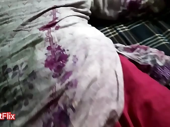 Indian desi wifey gets her tight muff plumbed & crammed with jism