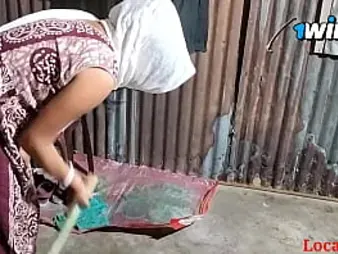 Watch Localsex31 & Localsex1's warm village hook-up in doggie-style act