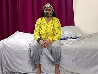 Witness Pkaunty, the insane Muslim stunner, get her clean-shaved poon plumbed by a XXL fake stiffy!