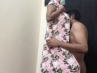 Desi aunty with a thick arse & facehole gives her tenant the sucky-sucky he covets