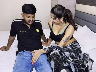 Tejashwini, the Desi Indian stunner, lures Indian man with her Indian audio