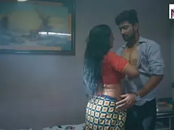 Stepbrother entices Indian sizzling stunner and screws her cock-squeezing backside from behind in scorching homemade Hindi movie