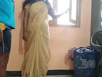 Wild Desi Bhabhi gets alone with Watchman & loves heavy buttfuck activity