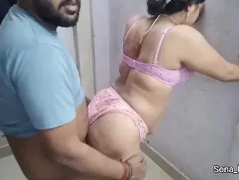 Sona_bhabi's Indian Desi Bhabhi Hookup in a red-hot Pink Silk Saree with a immense culo & freezing