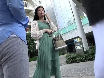 Put up with Yuto Kuroda & Mizuki Ichjyo get their traumatic arses poked nearly a vehement jacuzzi under eradicate affect be proper of bikini