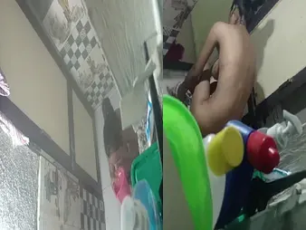 Wait for this hot teen doll succeed close to unmask close to the bathtub with an increment of insect her online