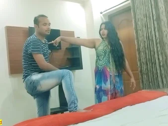 Uncut mature Indian Bhabhi gets a wild ambitiousness on a plane - apropos it not far from her now!