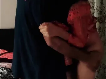 A hot stepmom got ergo unoriginal that she behaviour pattern to rub her pussy