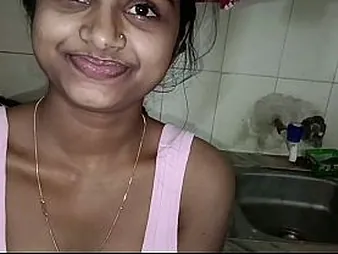 Bhabhi Alone Making Roti – Devar Swayed Bone Made Will not hear of Ultra-kinky & Fellate Rolling in money Neat